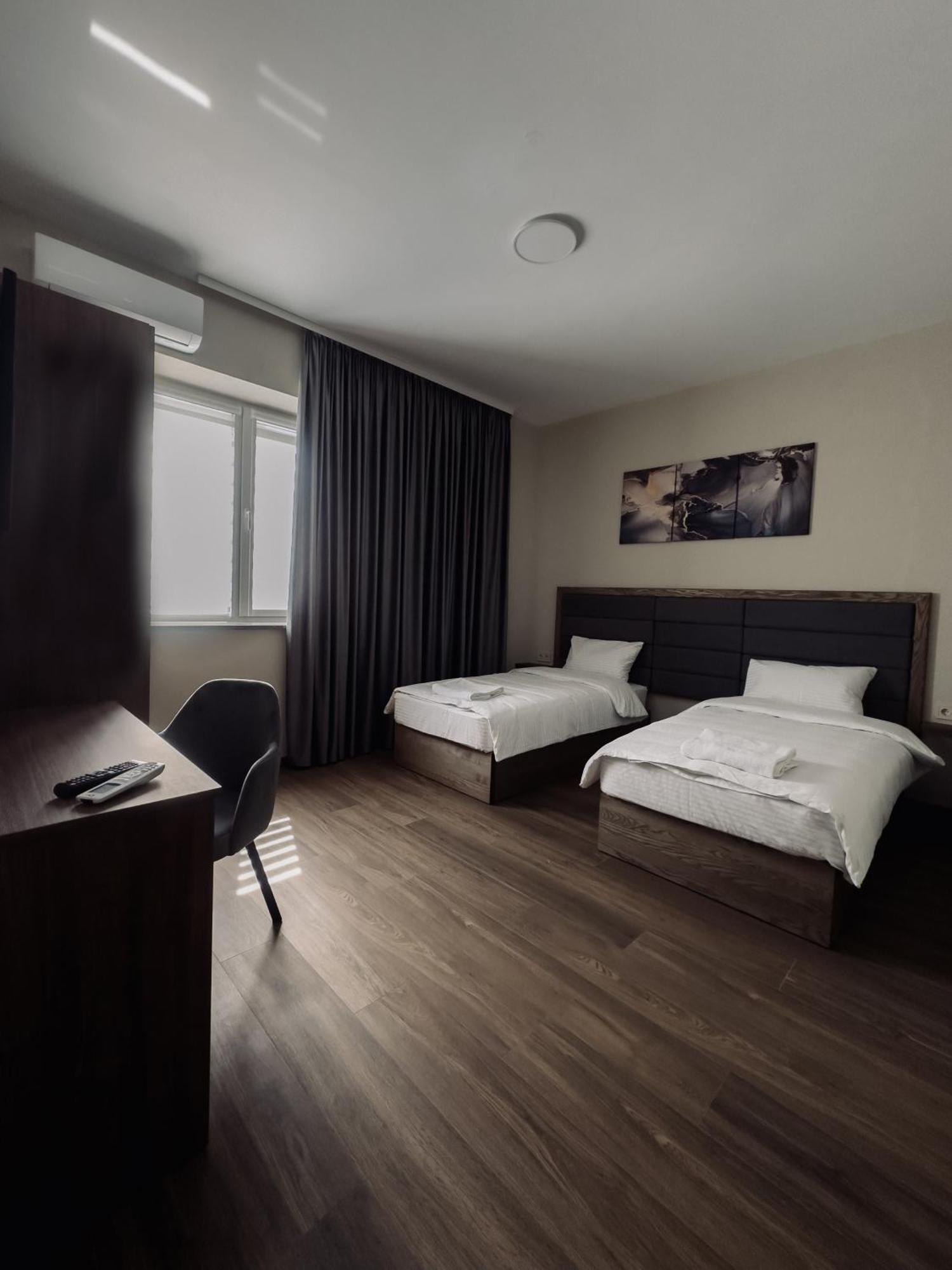 Nesvit Hotel Kiev Ngoại thất bức ảnh